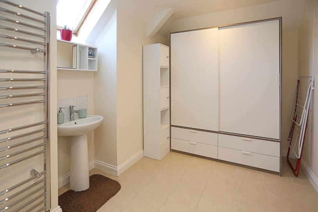 3bed/2bath Duplex - Pure Bliss * Belfast
